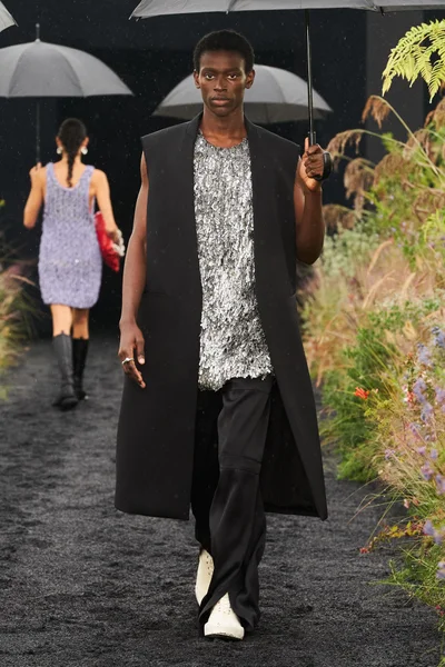 Look 61